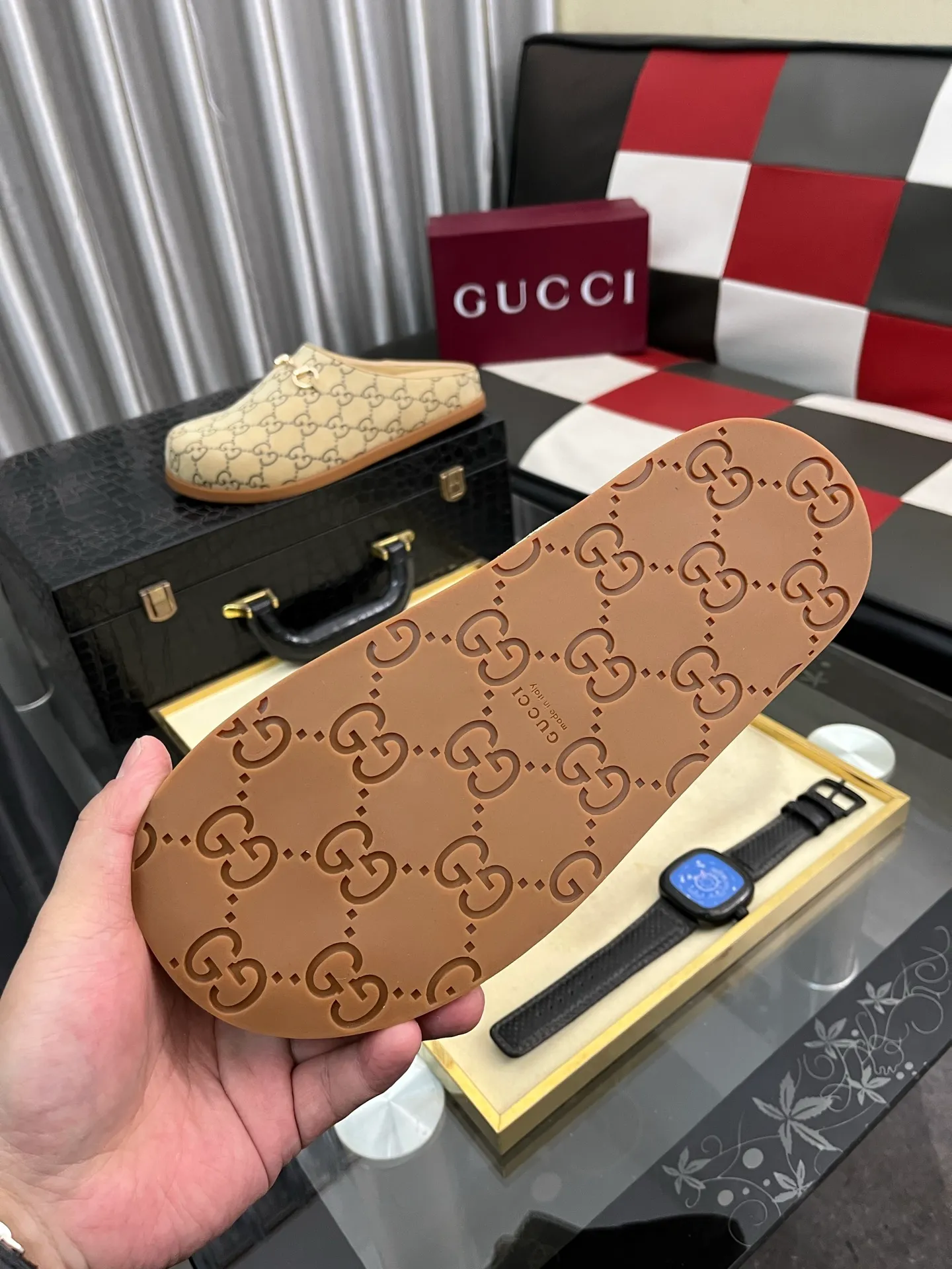 Ex-factory price: 438⌚️⌚️[Gucci] 2025 new season half-slip men's shoes, made of Italian imported first-layer frosted cowhide➕sheepskin lining, original hardware buckle, original combination wear-resistant outsole, real shot 🎬 Very comfortable on the feet, size 38-44